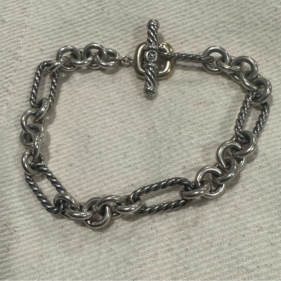 ⭐️David Yurman DY Silver and Gold Figaro Chain Bracelet⭐️ - Picture 1 of 3
